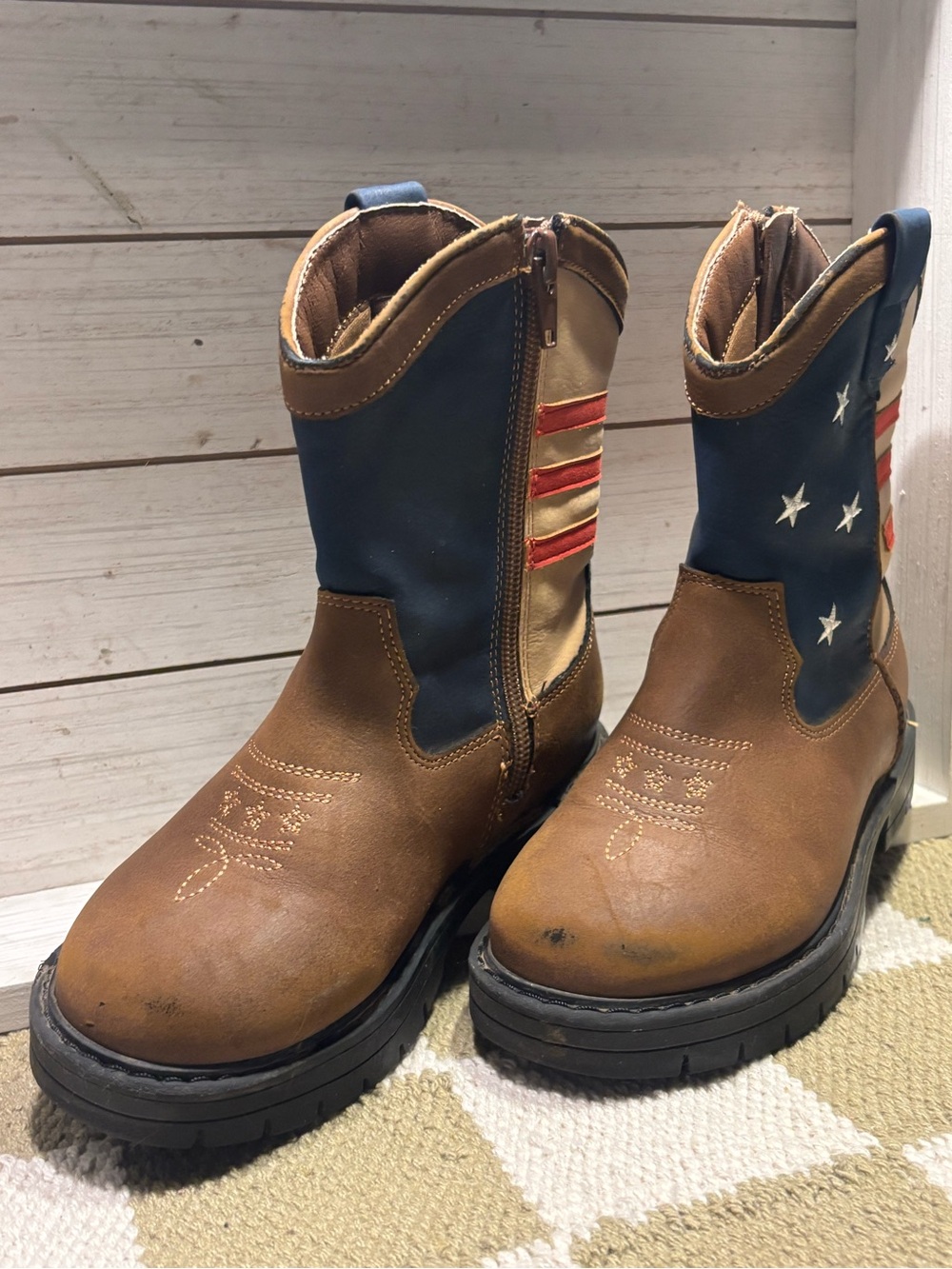 DREAM PAIRS KIDS
Kids’ American Flag Western Boots